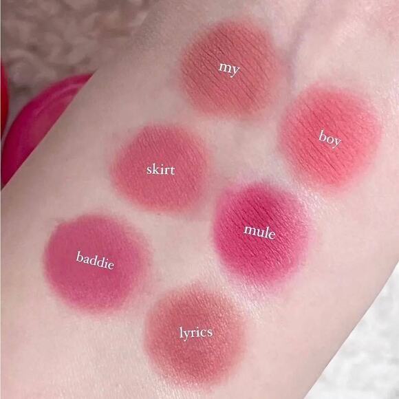 Fwee Blurry Pudding Pot - MV03 BADDIE + Red Keyring/Keychain - Picture 6 of 8